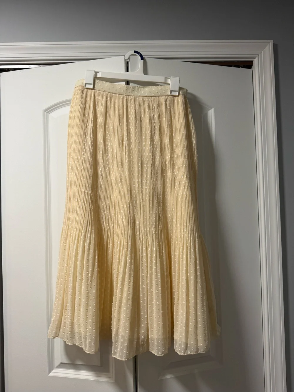 Lulu's Cream Pleated Midi Skirt with Dot Texture